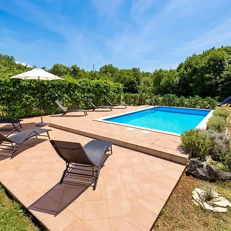 Pool Glavotok At Krk Island - Happy Апартаменты *