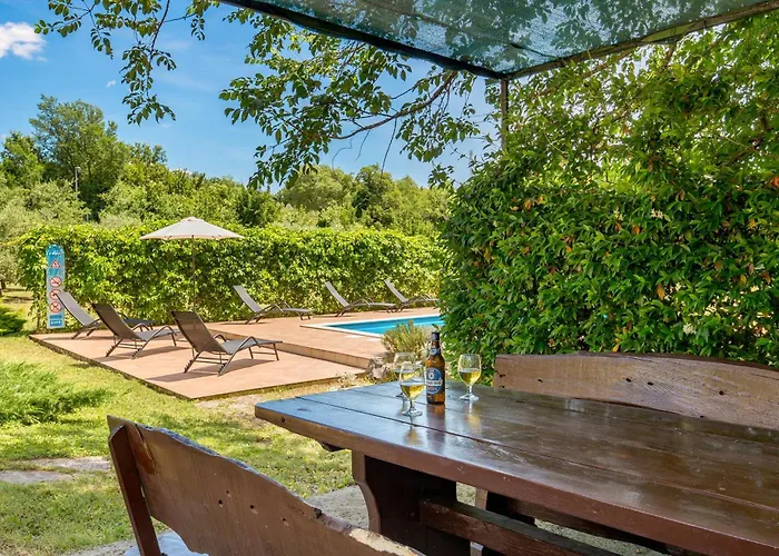 Apartmán Pool Glavotok At Krk Island - Happy