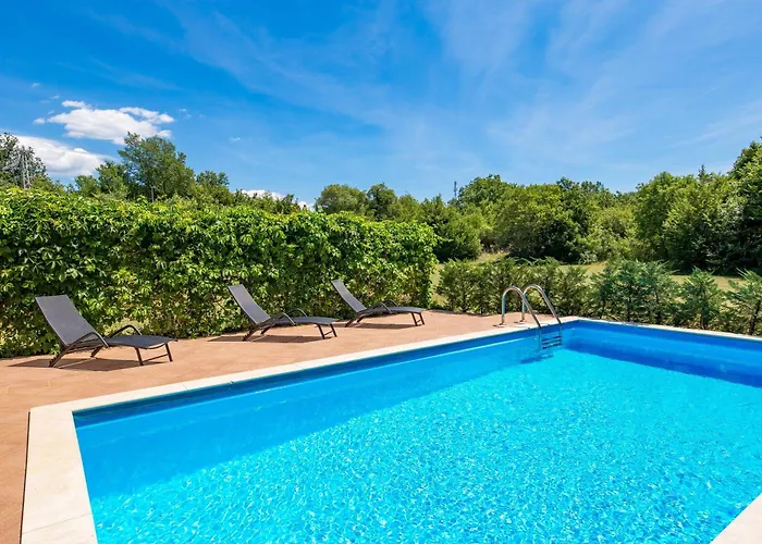 Pool Glavotok At Krk Island - Happy Apartmán