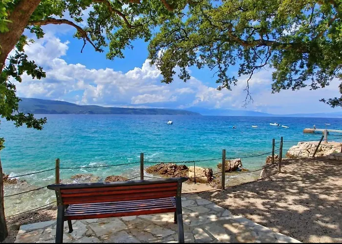 Apartmán Pool Glavotok At Krk Island - Happy