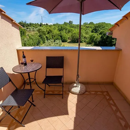 Apartmán Pool Glavotok 2 At Krk Island - Happy *